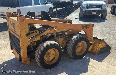 Massey Ferguson 711 Skid Steer: Power and Performance